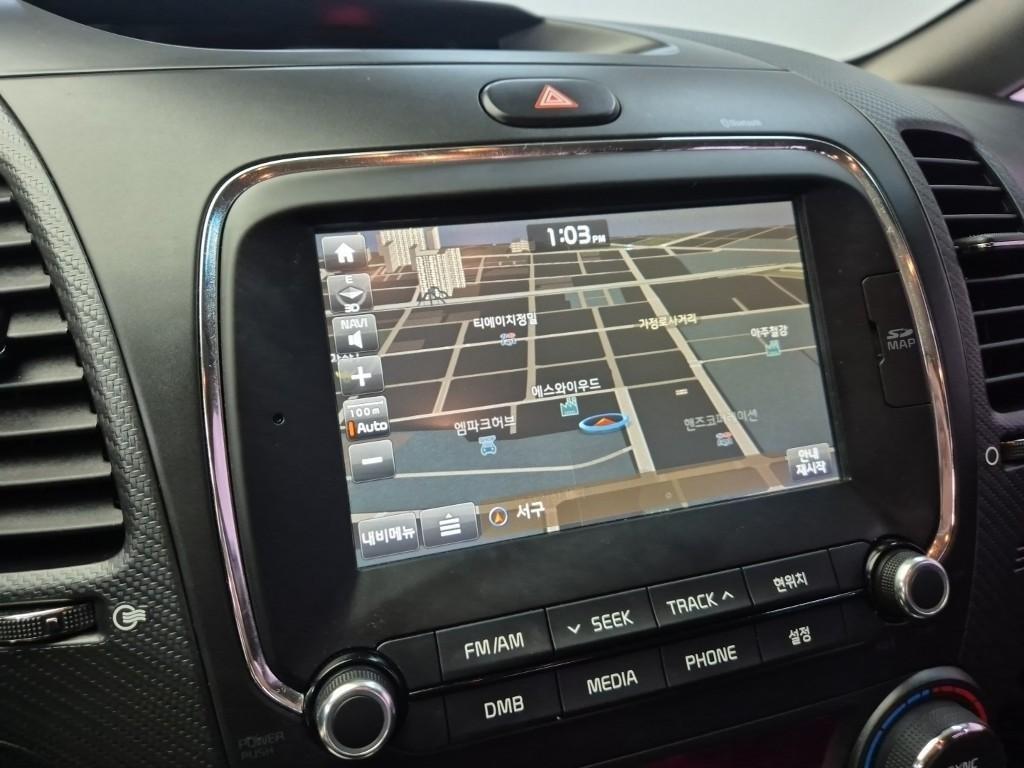 KIA K3 2017 Blanco - Importación desde Corea - HF Imports Iquique - Foto 13