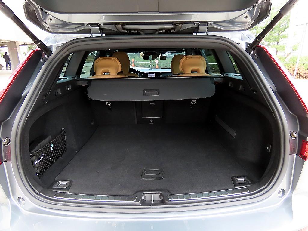 Volvo V60 2020 - Importación desde Corea - HF Imports Iquique - Foto 17