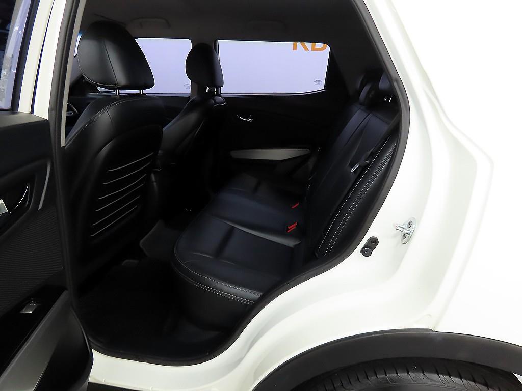 Ssangyong Tivoli - Vista 6