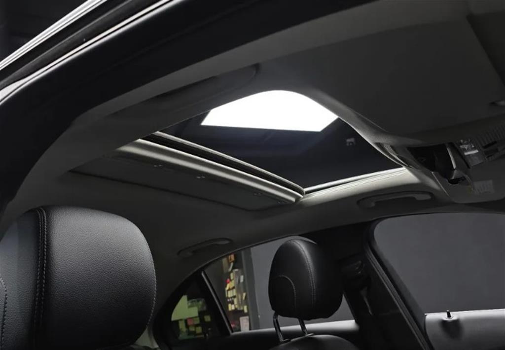 Mercedes Benz C Class 2017 Plateado - Importación desde Corea - HF Imports Iquique - Foto 17