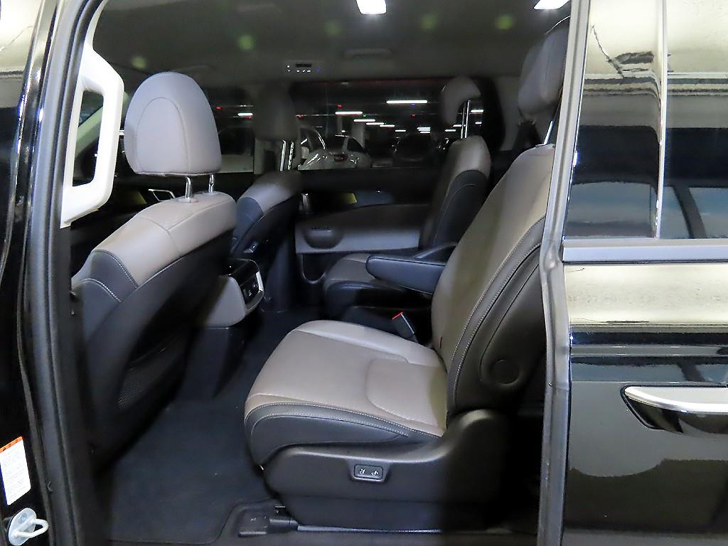 KIA Carnival - Vista 7