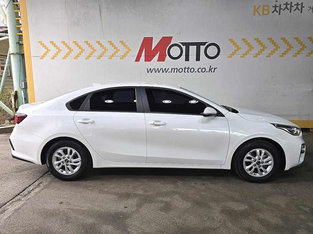 KIA K3 - Vista 4