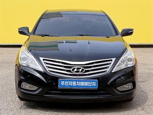 HYUNDAI Grandeur - Vista 2