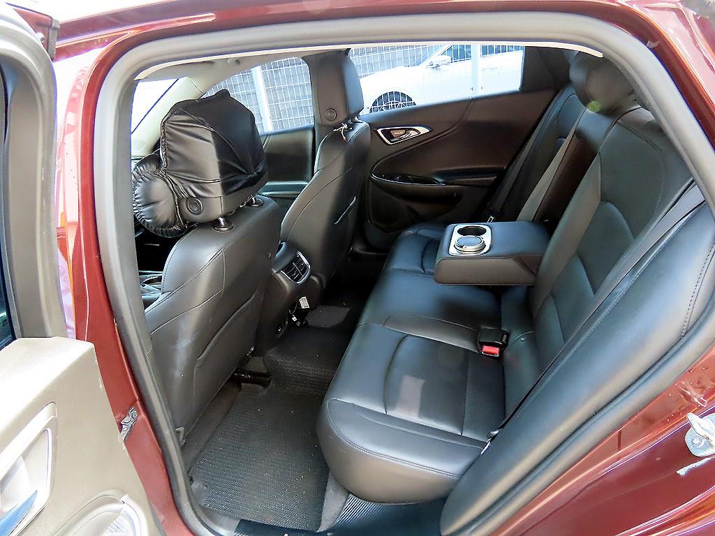 Chevrolet Malibu - Vista 6