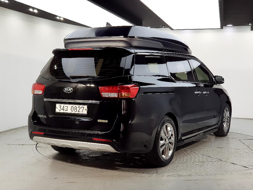 KIA Carnival - Vista 4