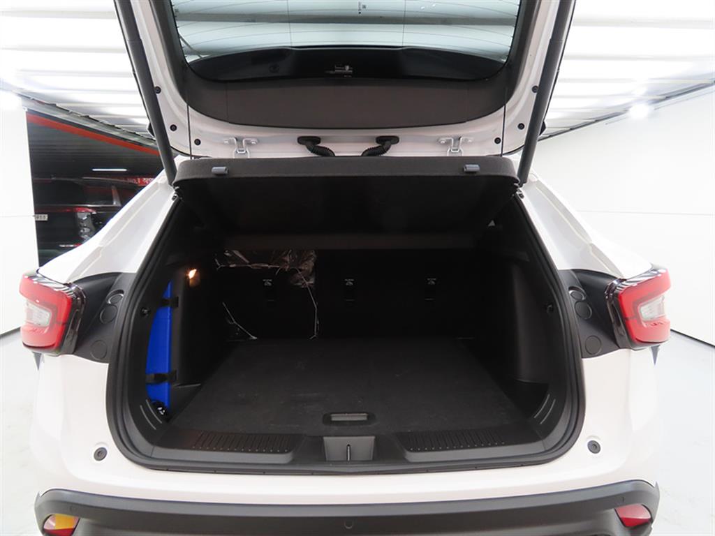 Chevrolet Trax 2025 Blanco - Importación desde Corea - HF Imports Iquique - Foto 18