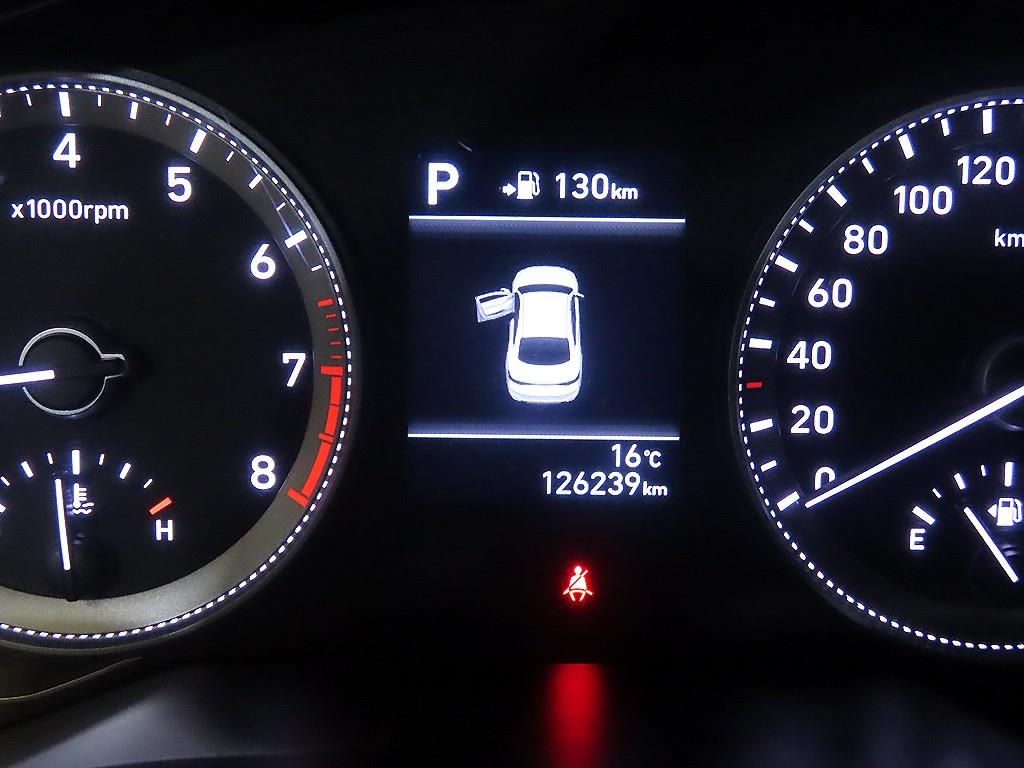 HYUNDAI Grandeur - Vista 9