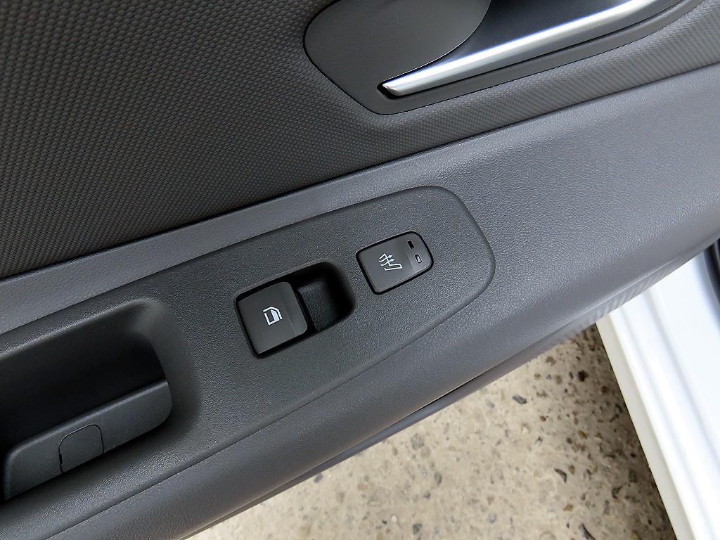 HYUNDAI Avante 2025 Blanco - Importación desde Corea - HF Imports Iquique - Foto 16