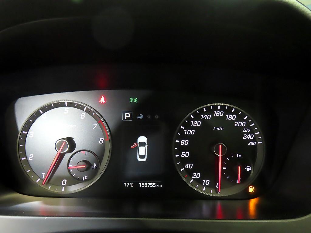 HYUNDAI Sonata - Vista 9