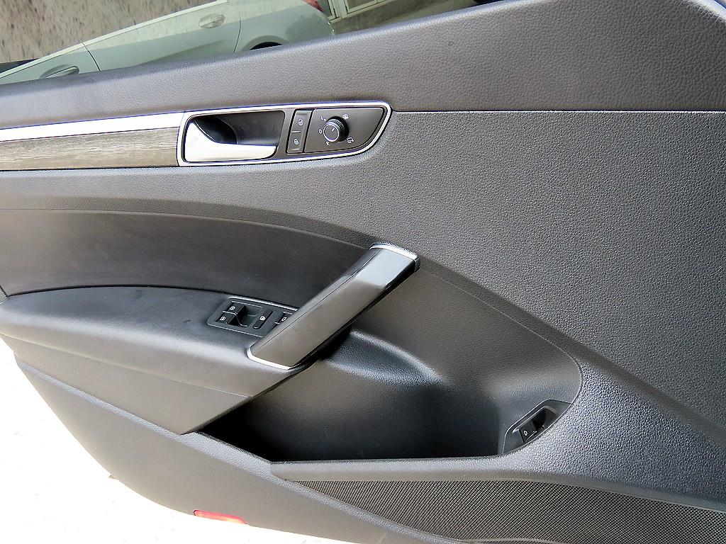 Volkswagen Passat - Vista 11
