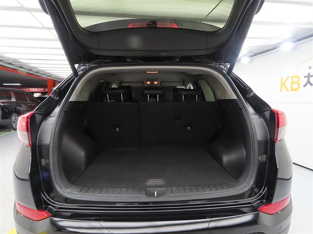 HYUNDAI Tucson 2018 Negro - Importación desde Corea - HF Imports Iquique - Foto 18