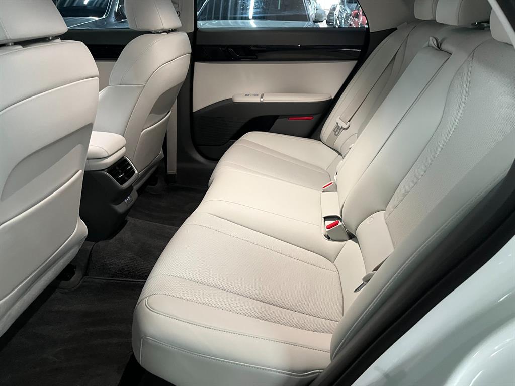 HYUNDAI Grandeur - Vista 8