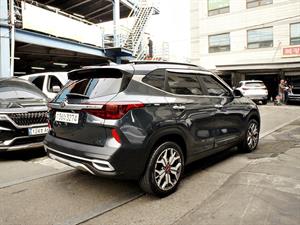 KIA Seltos - Vista 8