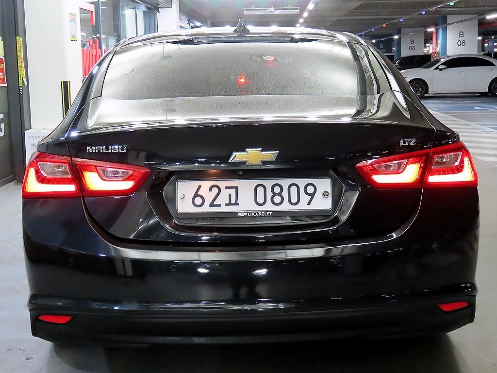 Chevrolet Malibu - Vista 5