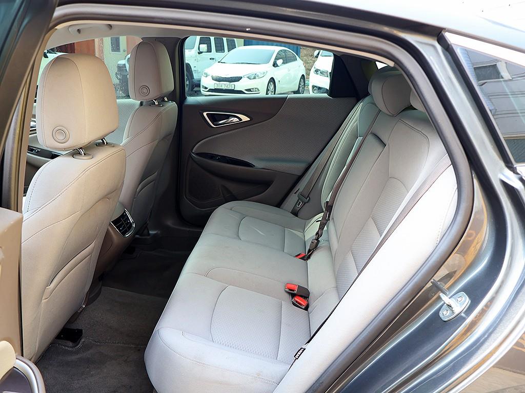 Chevrolet Malibu 2017 Gris - Importación desde Corea - HF Imports Iquique - Foto 13