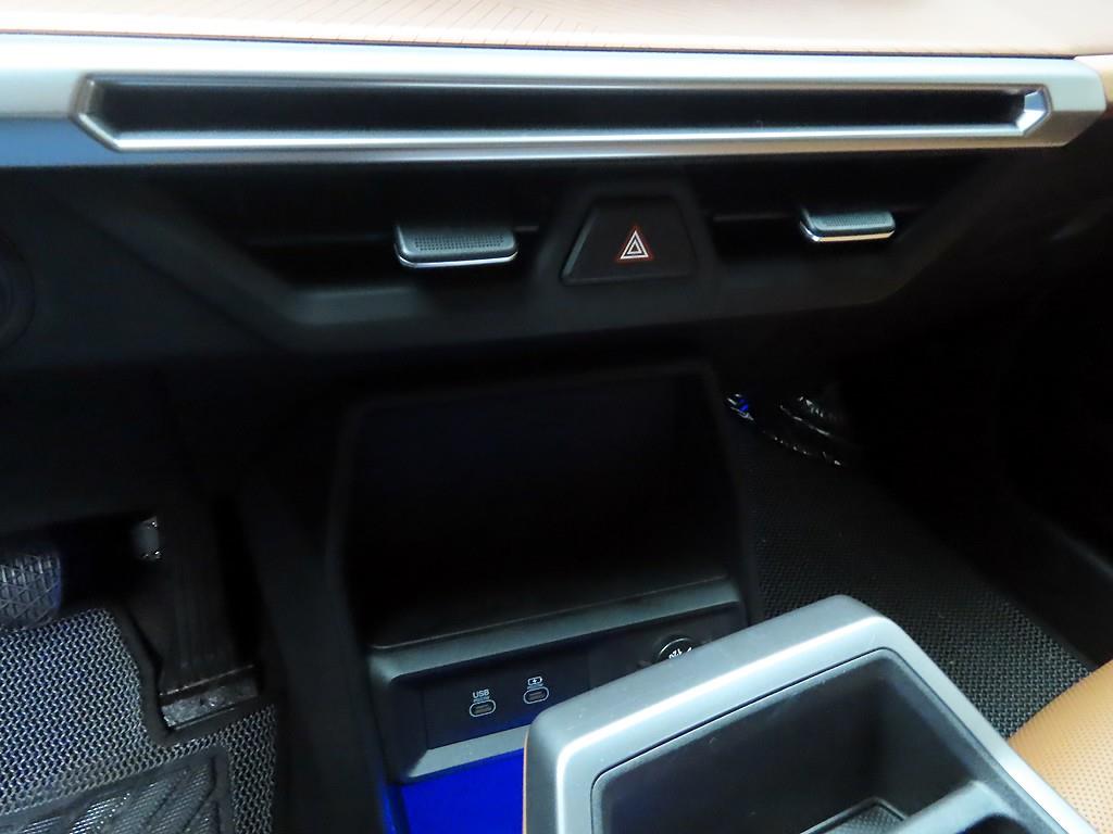 Ssangyong Torres - Vista 9