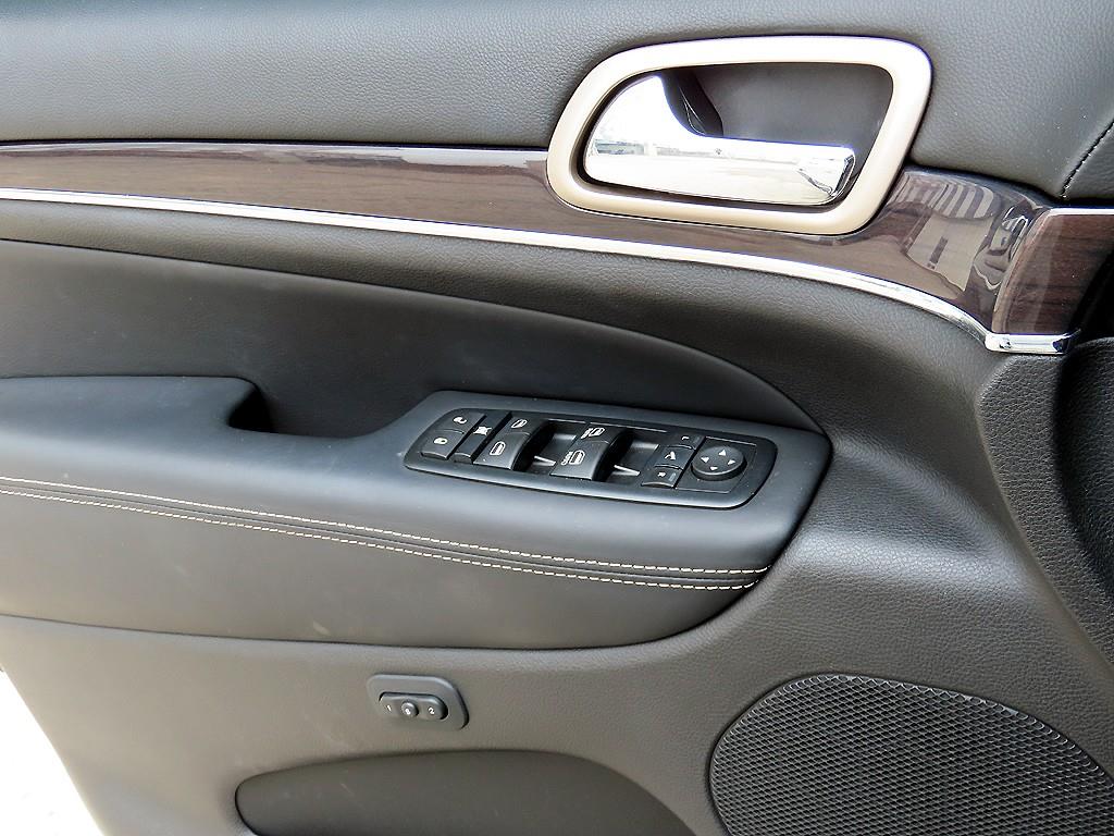 Jeep Cherokee - Vista 11