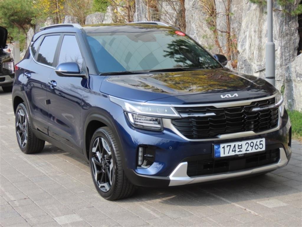 KIA Seltos - Vista 3