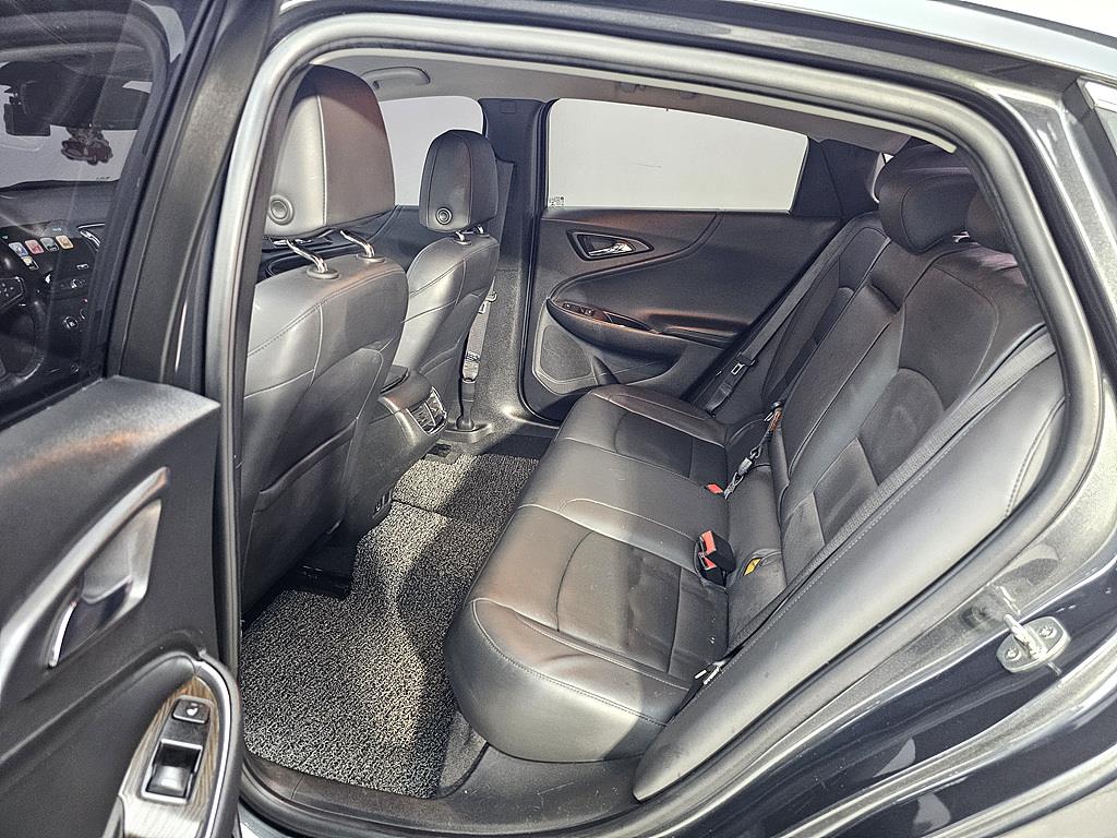 Chevrolet Malibu - Vista 9