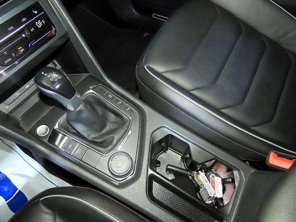 Volkswagen Tiguan - Vista 12