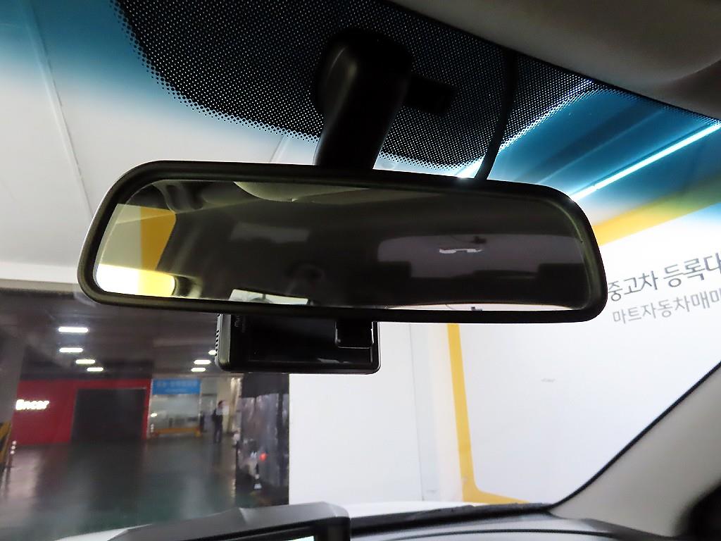 Ssangyong Tivoli 2016 Blanco - Importación desde Corea - HF Imports Iquique - Foto 17