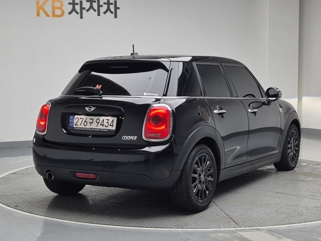 Mini Cooper - Vista 4