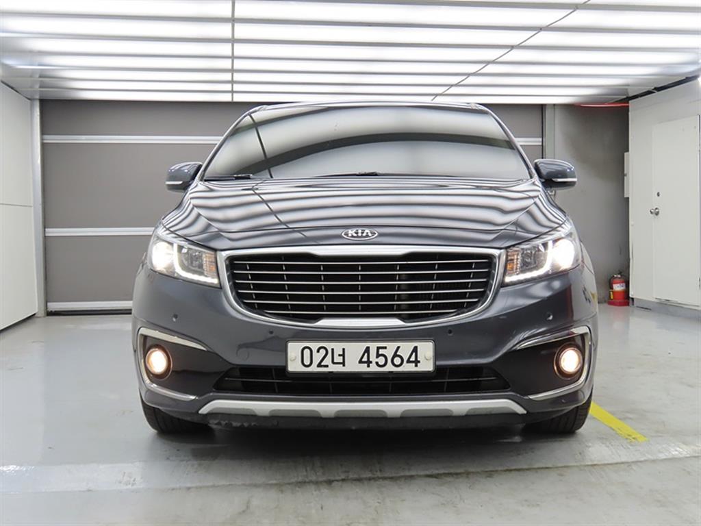 KIA Carnival - Vista 2