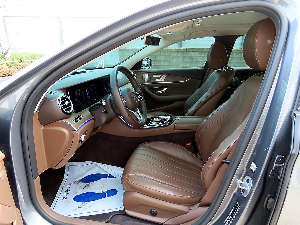 Mercedes Benz E class - Vista 6