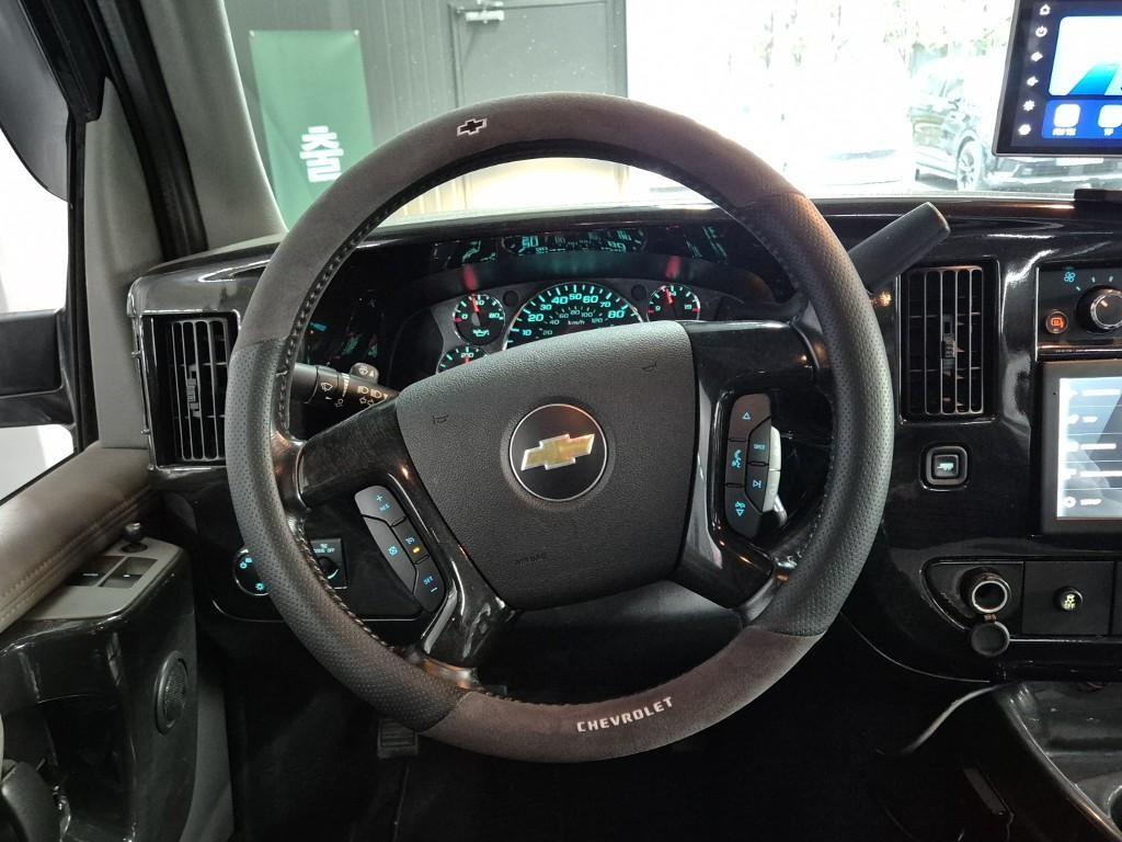 Chevrolet Express van 2012 Negro - Importación desde Corea - HF Imports Iquique - Foto 14