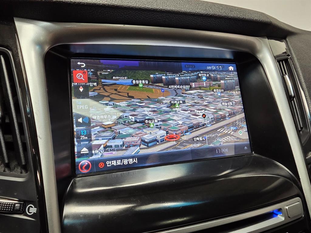 HYUNDAI Sonata - Vista 12