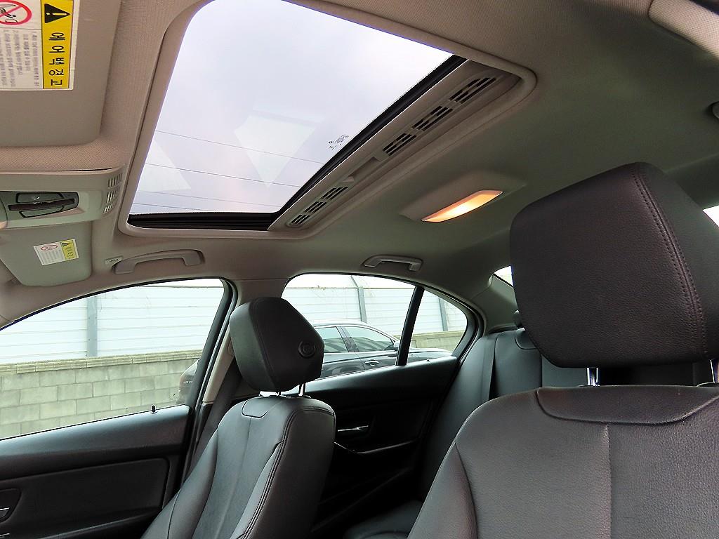 BMW 3 series 2014 Azul - Importación desde Corea - HF Imports Iquique - Foto 18