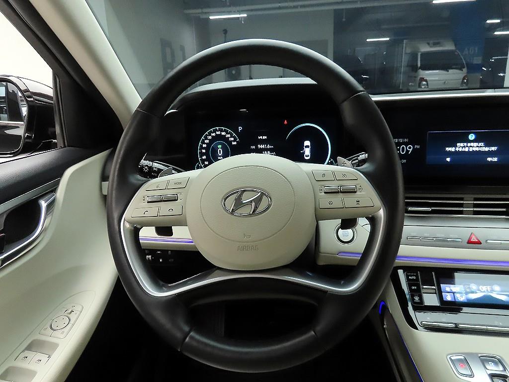 HYUNDAI Grandeur - Vista 7