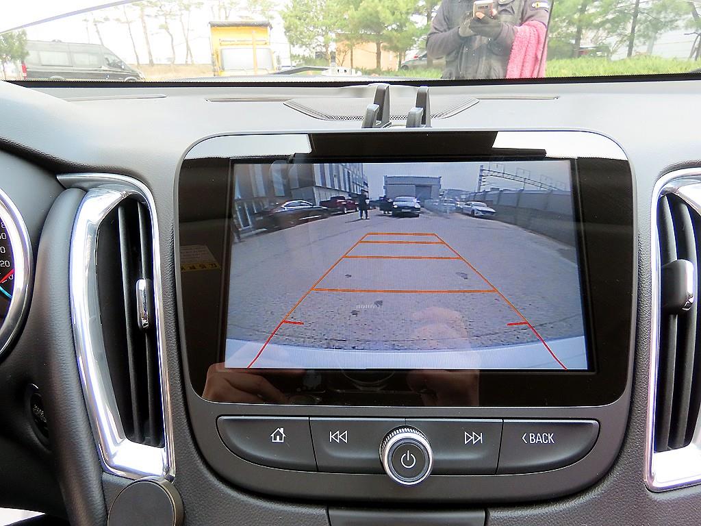 Chevrolet Malibu 2018 Blanco - Importación desde Corea - HF Imports Iquique - Foto 16