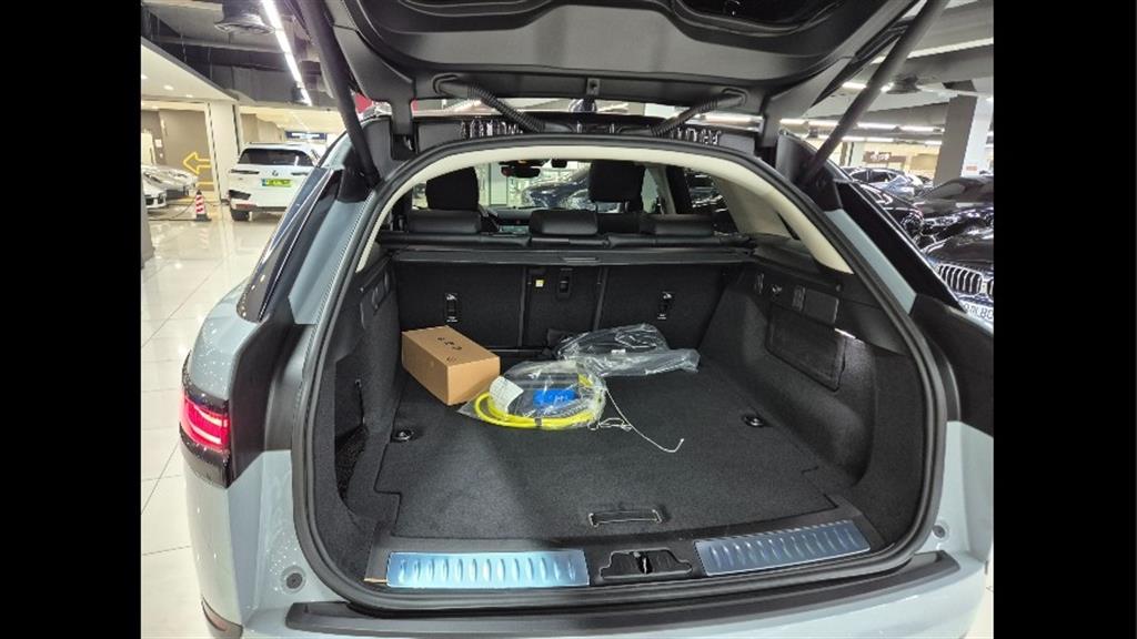 Land Rover Range Rover Bella 2025 Gris - Importación desde Corea - HF Imports Iquique - Foto 18