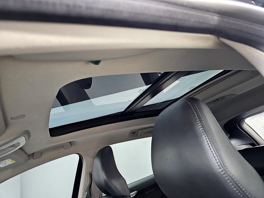 Volvo XC60 2017 Negro - Importación desde Corea - HF Imports Iquique - Foto 13