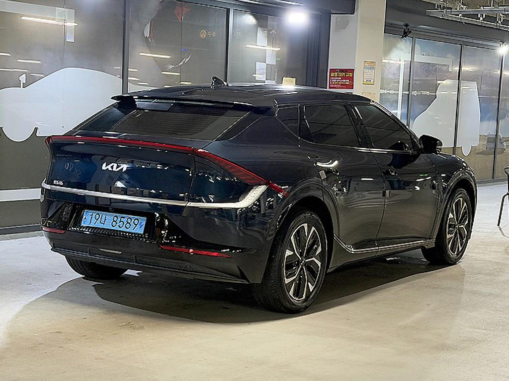 KIA EV6 - Vista 4