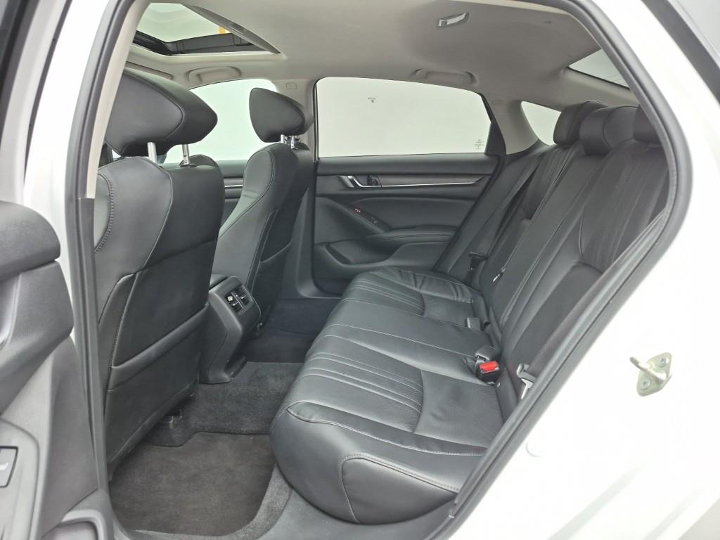 Honda Accord - Vista 12