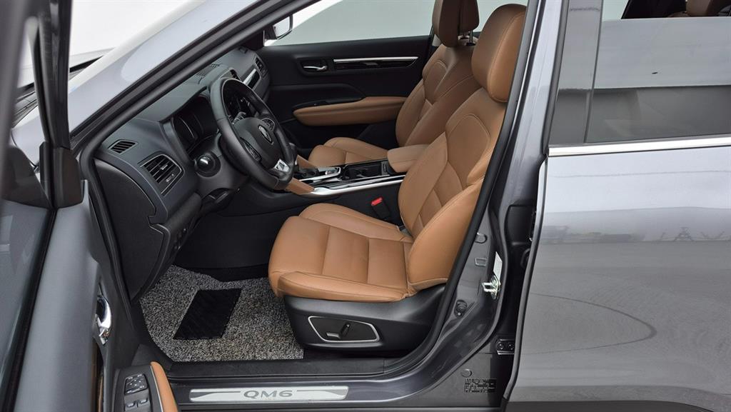 SAMSUNG QM6 - Vista 5