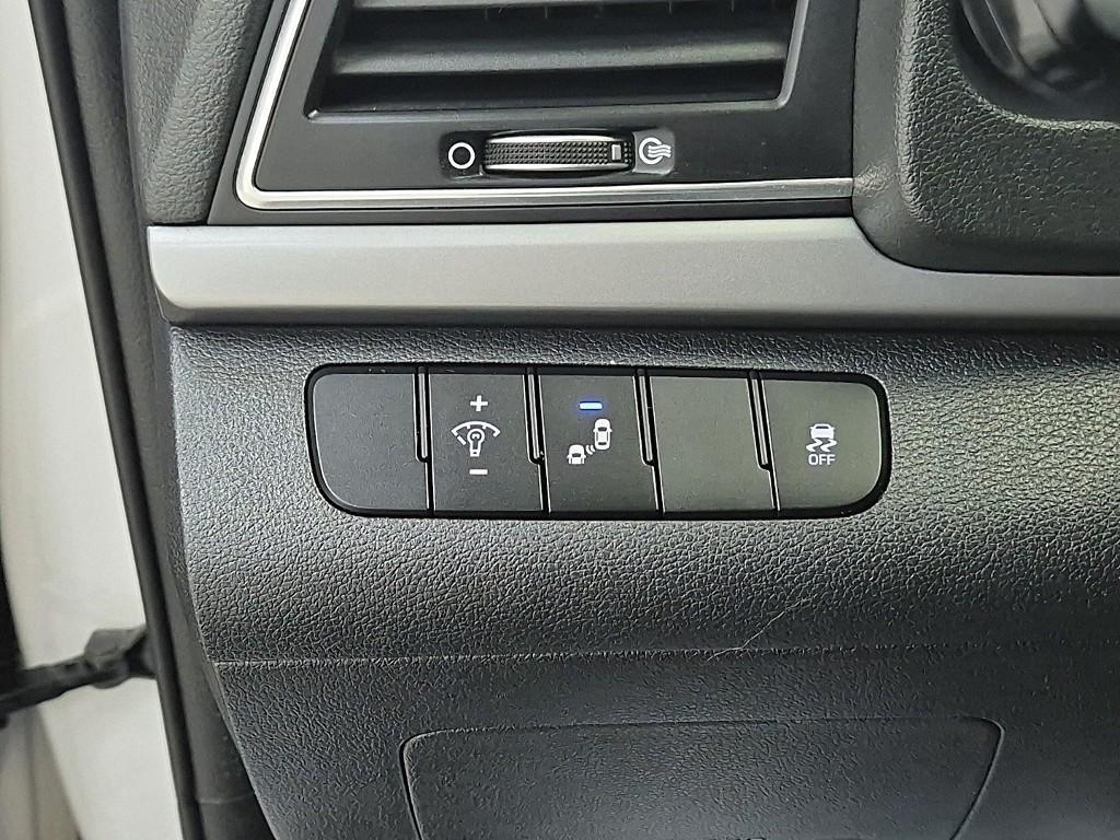 HYUNDAI Avante 2018 Blanco - Importación desde Corea - HF Imports Iquique - Foto 16