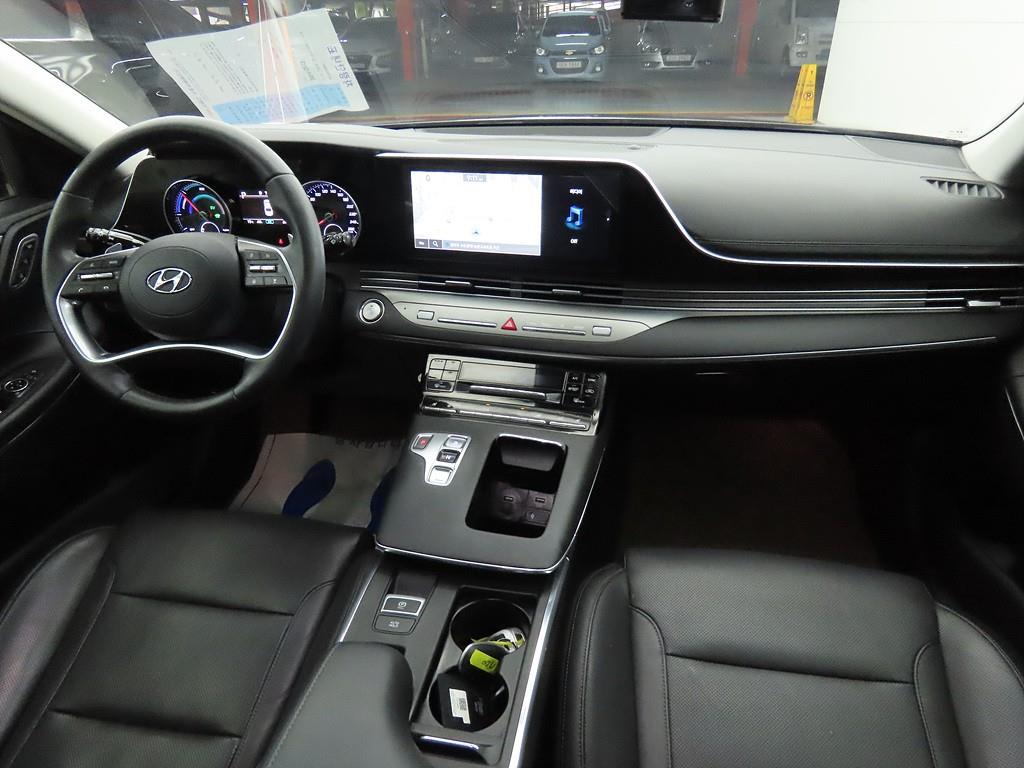 HYUNDAI Grandeur - Vista 5