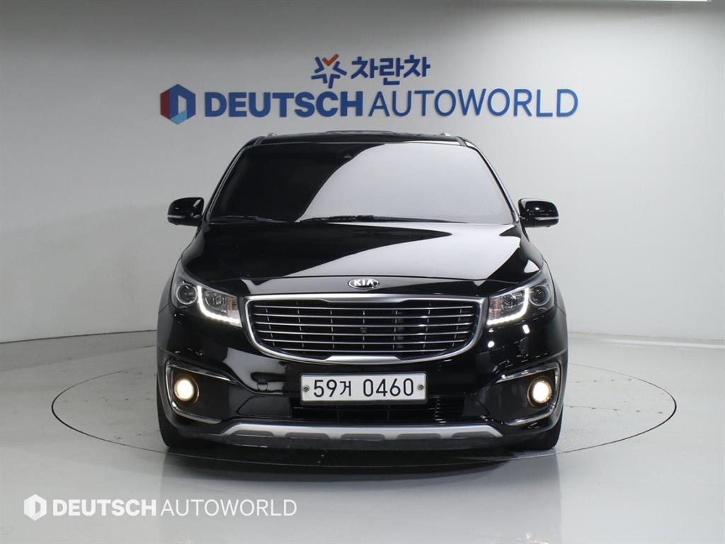 KIA Carnival - Vista 2