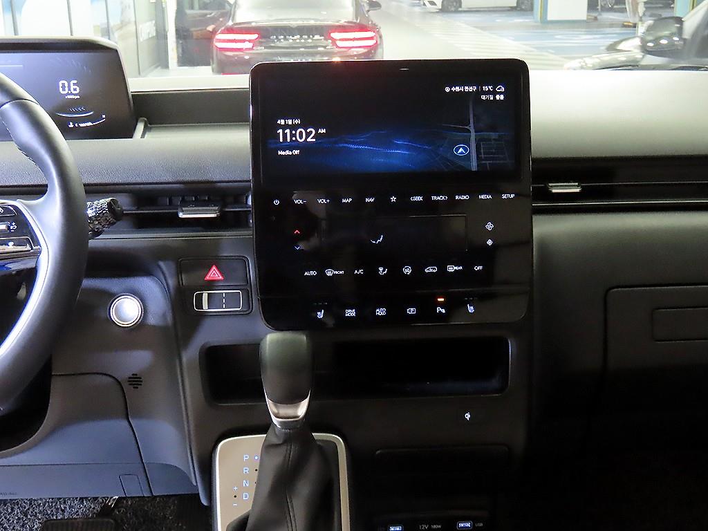 HYUNDAI Staria - Vista 11