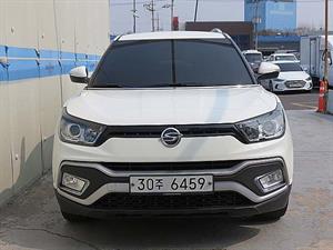 Ssangyong Tivoli - Vista 2