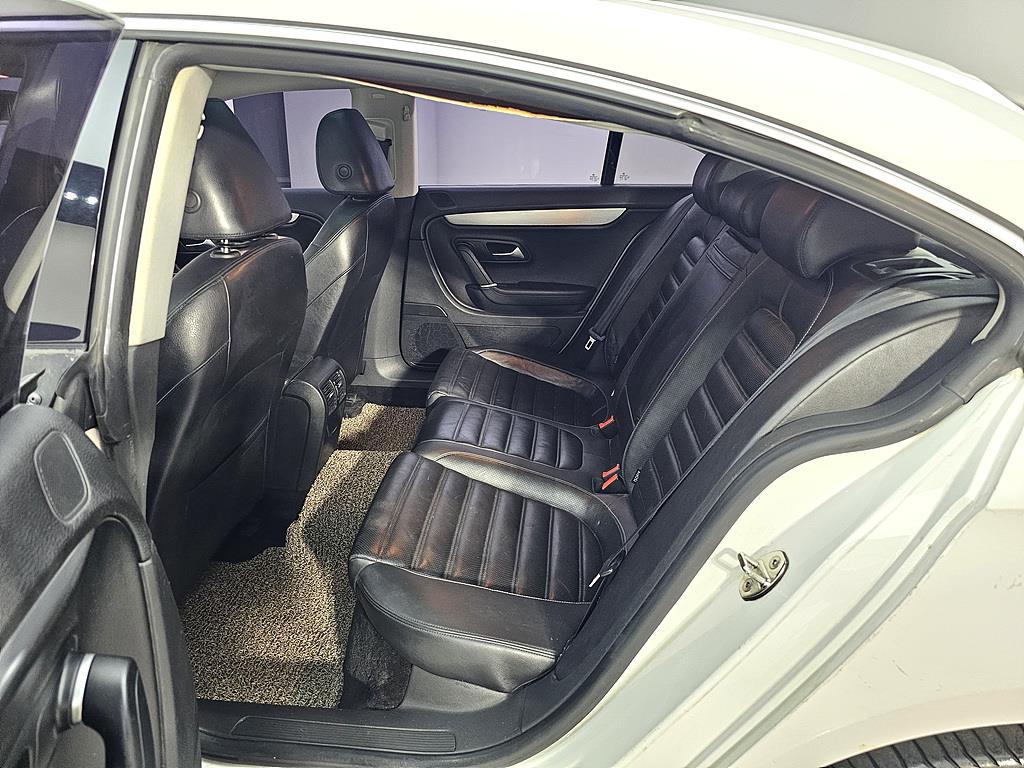 Volkswagen CC - Vista 9