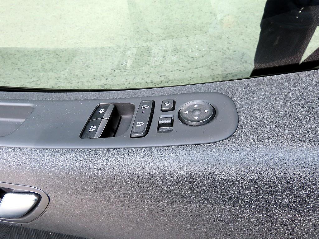 HYUNDAI Staria - Vista 11