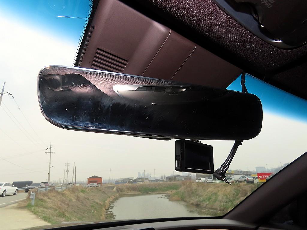 Genesis G80 - Vista 12