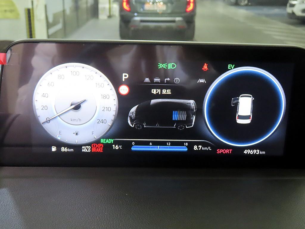 HYUNDAI Staria - Vista 9