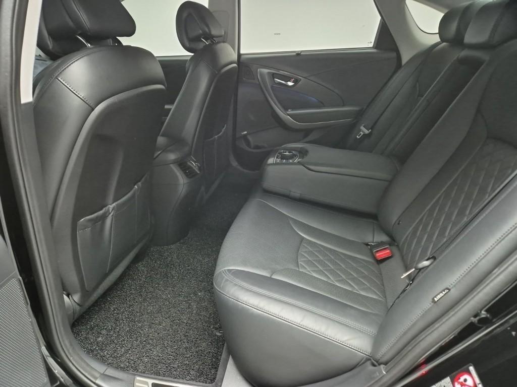 HYUNDAI Aslan - Vista 11