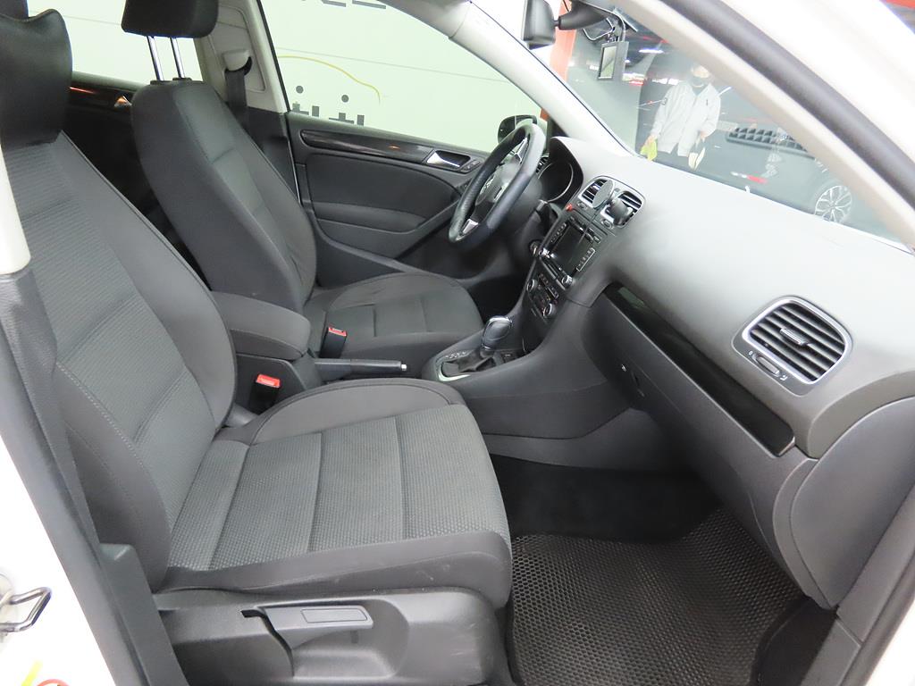 Volkswagen Golf - Vista 6