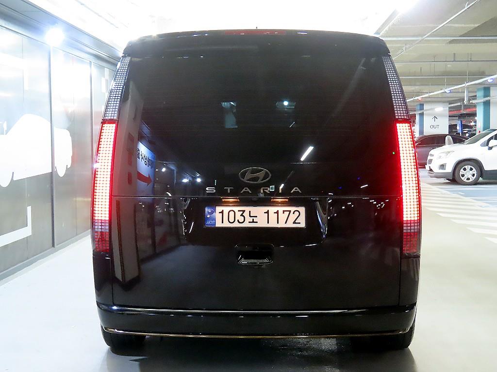 HYUNDAI Staria - Vista 5